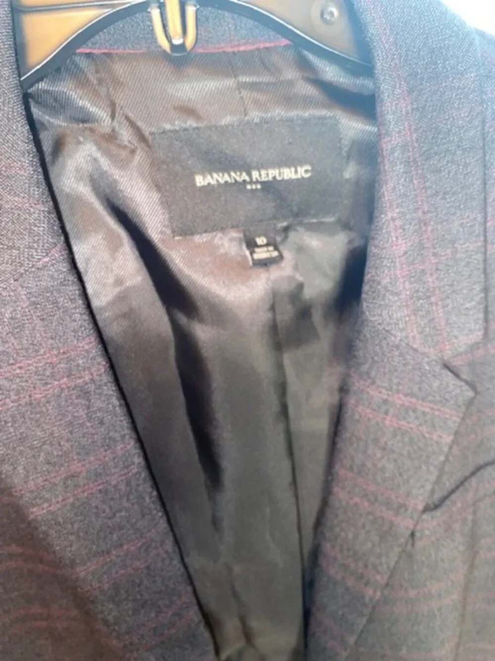 Banana Republic woman's 2-piece Plaid Pantsuit/Set, size 10